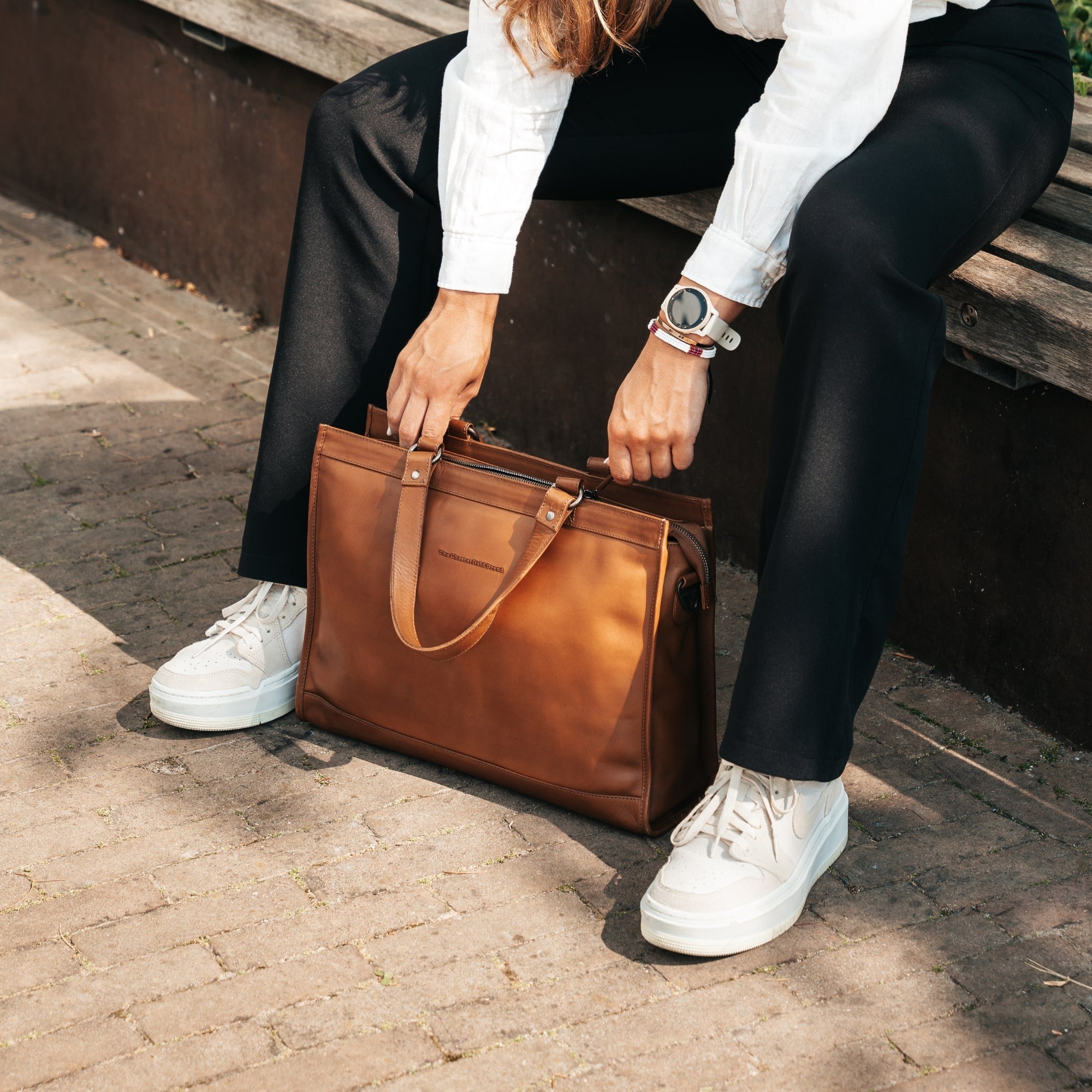 5 Tips for Finding the Perfect Women's Laptop Bag