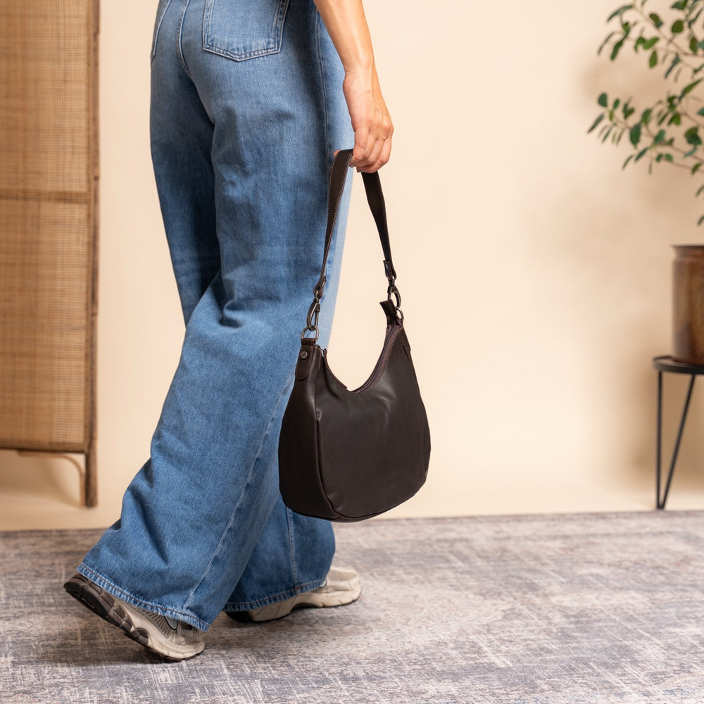Leather Shoulder Bag Brown Alexandria