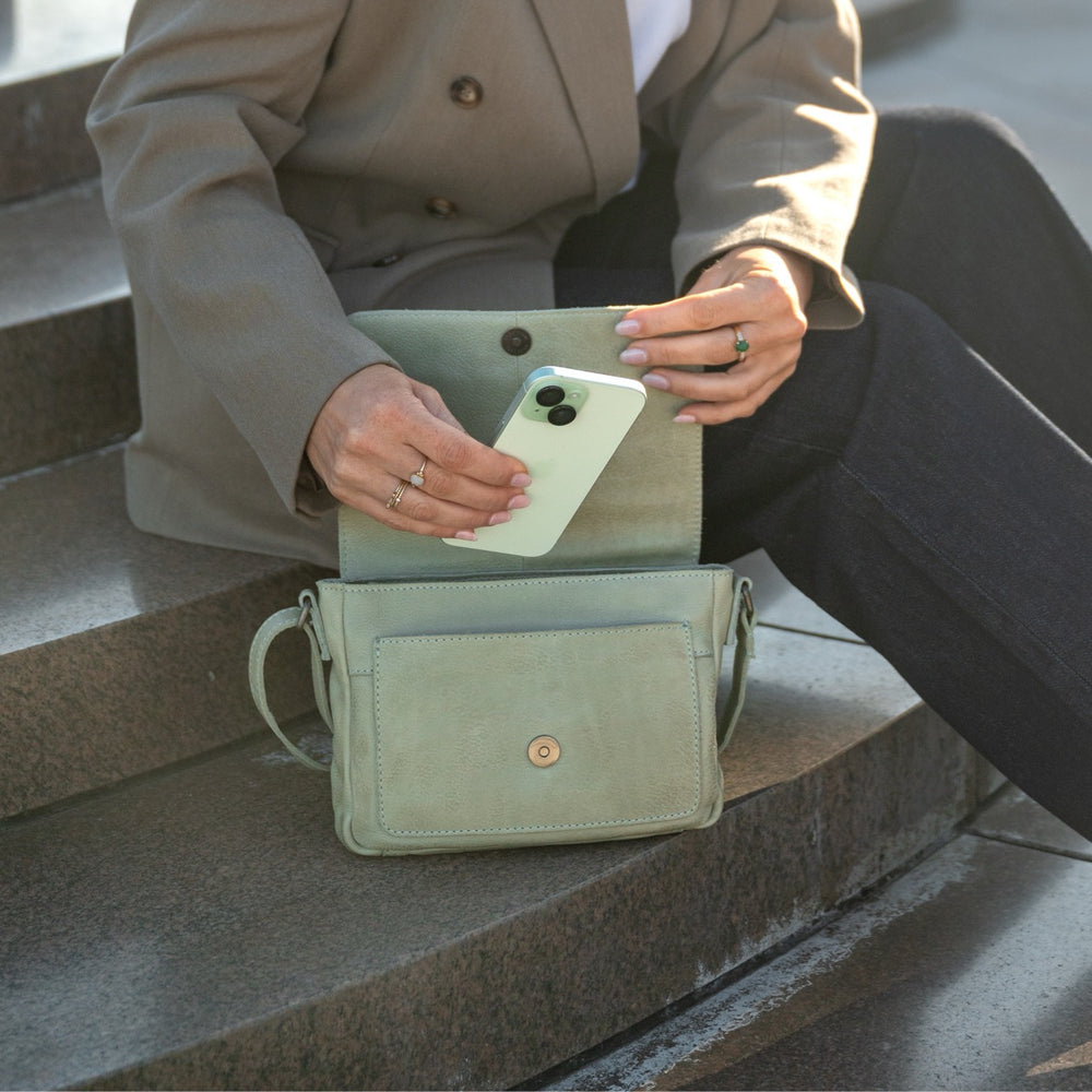 Leather Crossbody Bag Ocean Green Ann