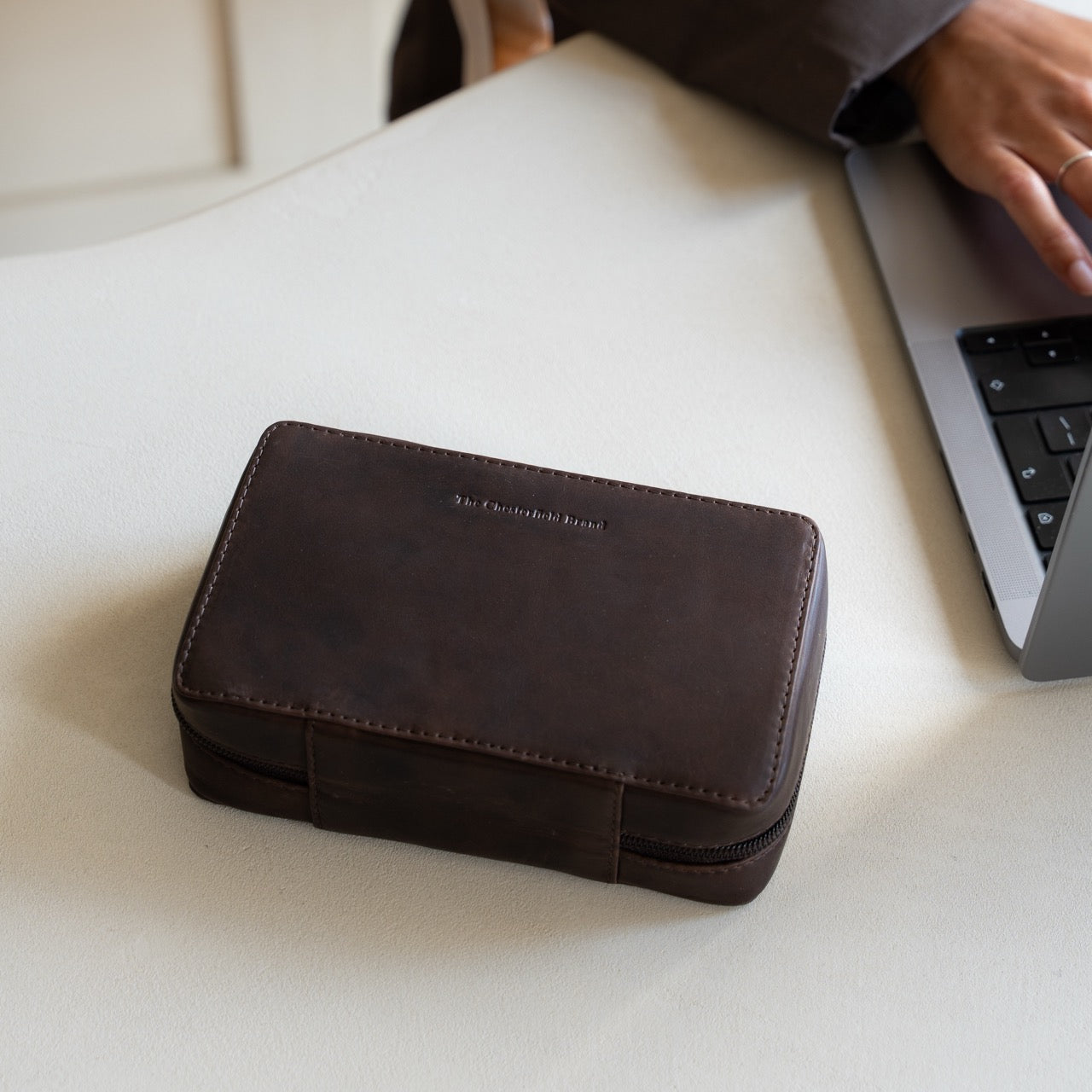 Organiseur Technique en Cuir Marron Ardan