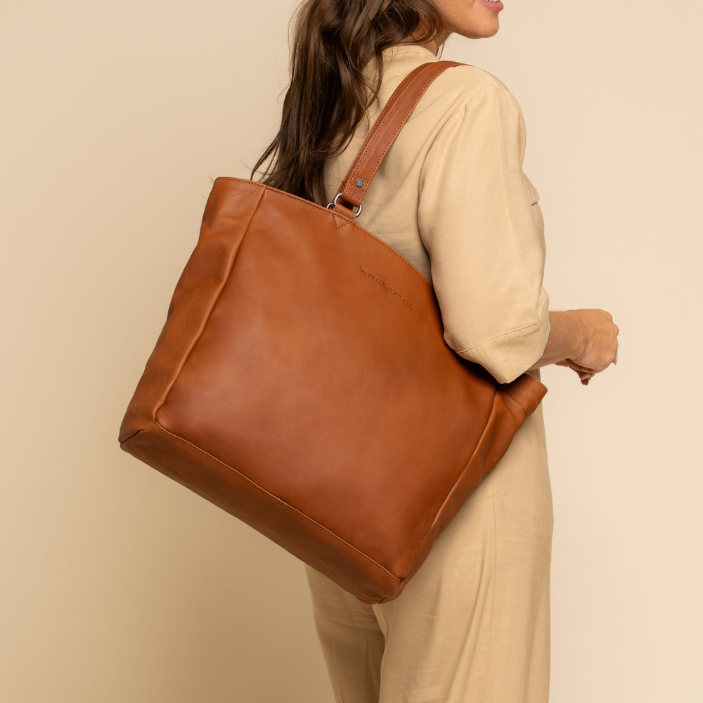 Leather Tote Bag Cognac Berlin
