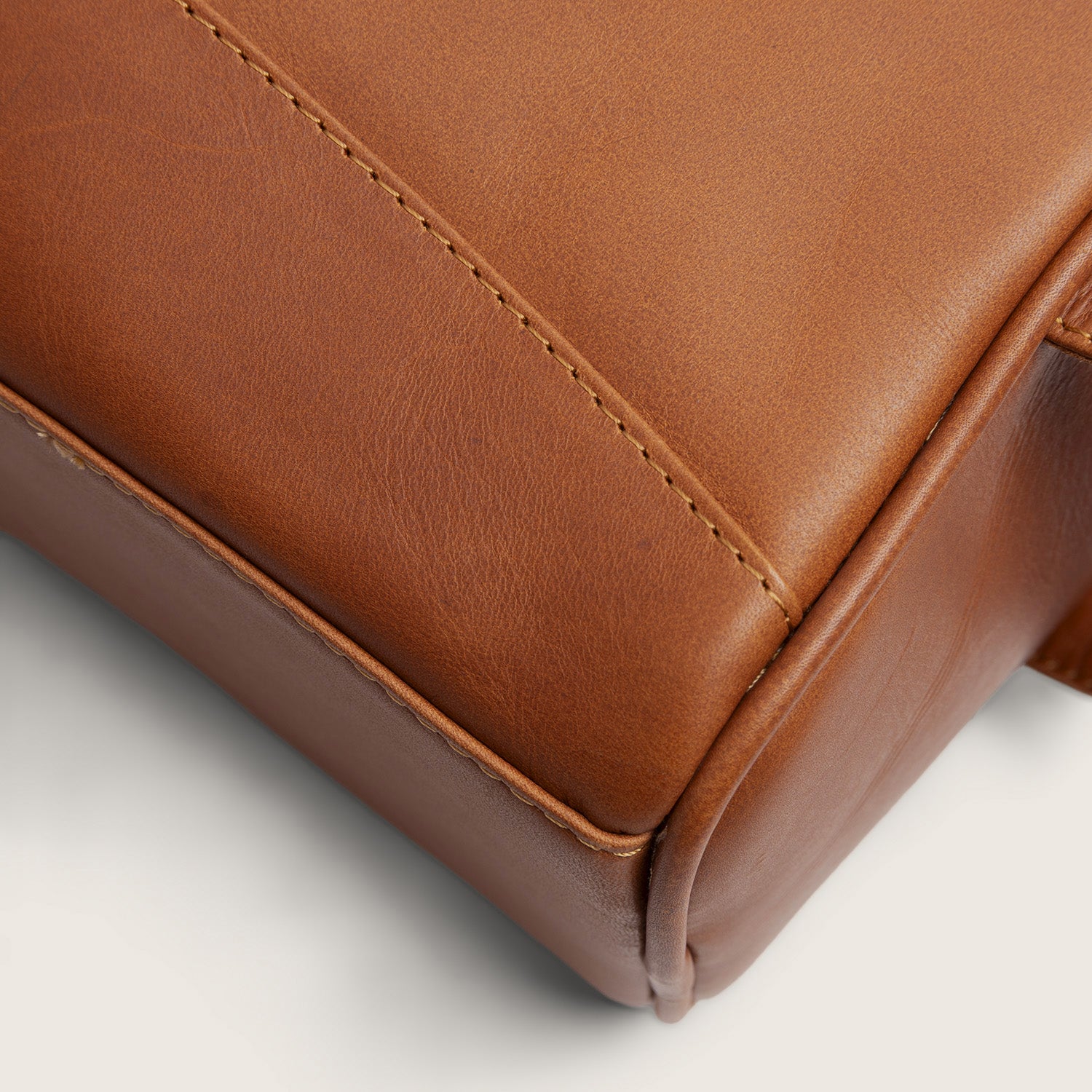 Leder Kulturtasche Cognac Stacey, Nahaufnahme des Leders