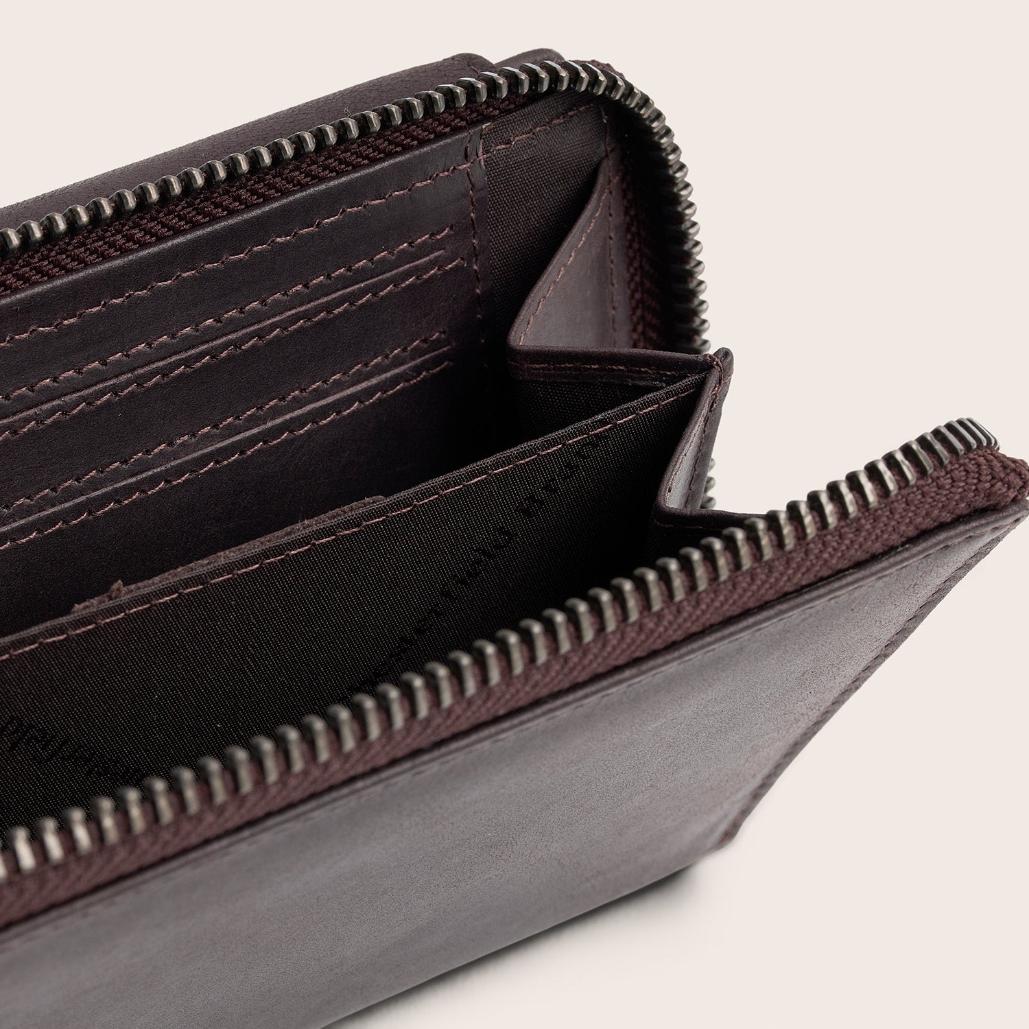 Leather Wallet Brown Ascot, main compartment open