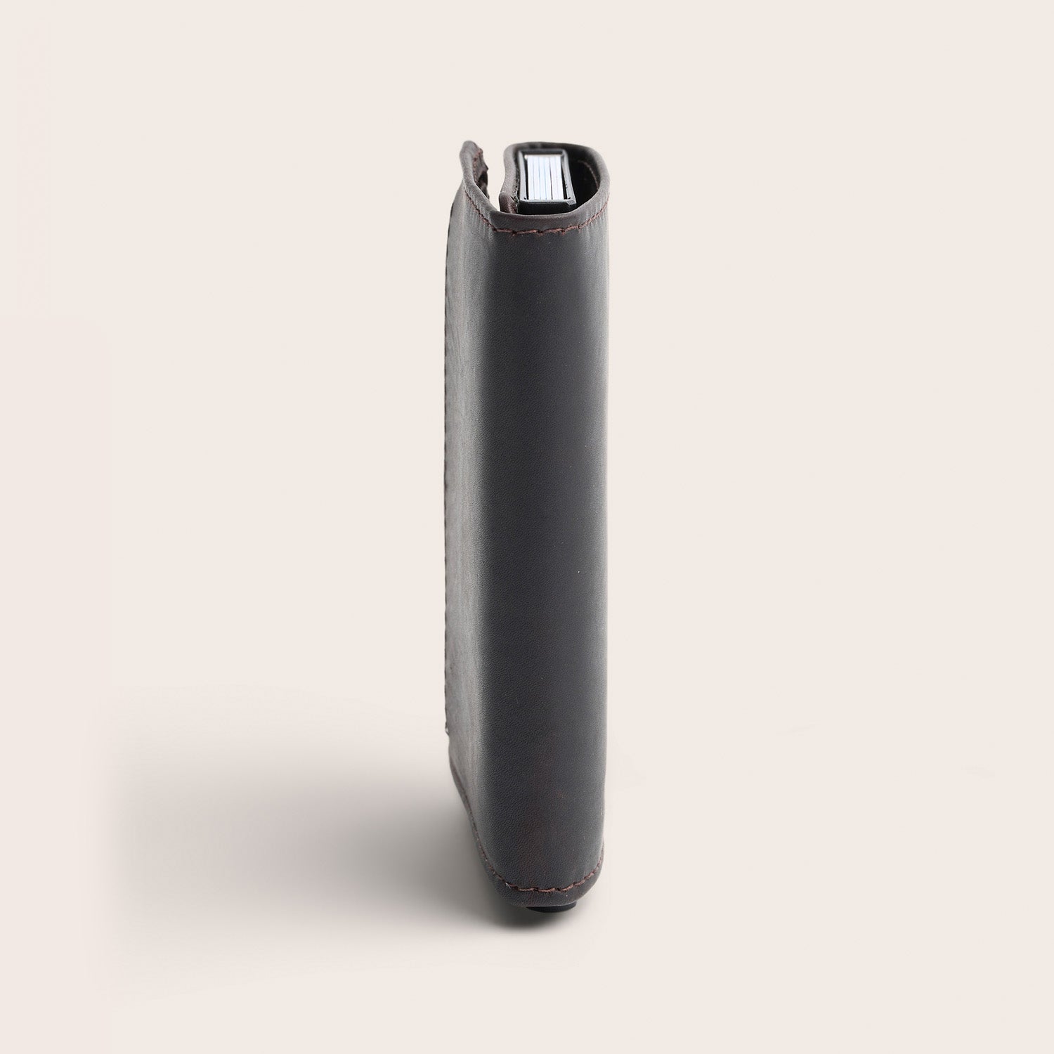 Leder Kartenetui Braun Lancaster, Seitenansicht