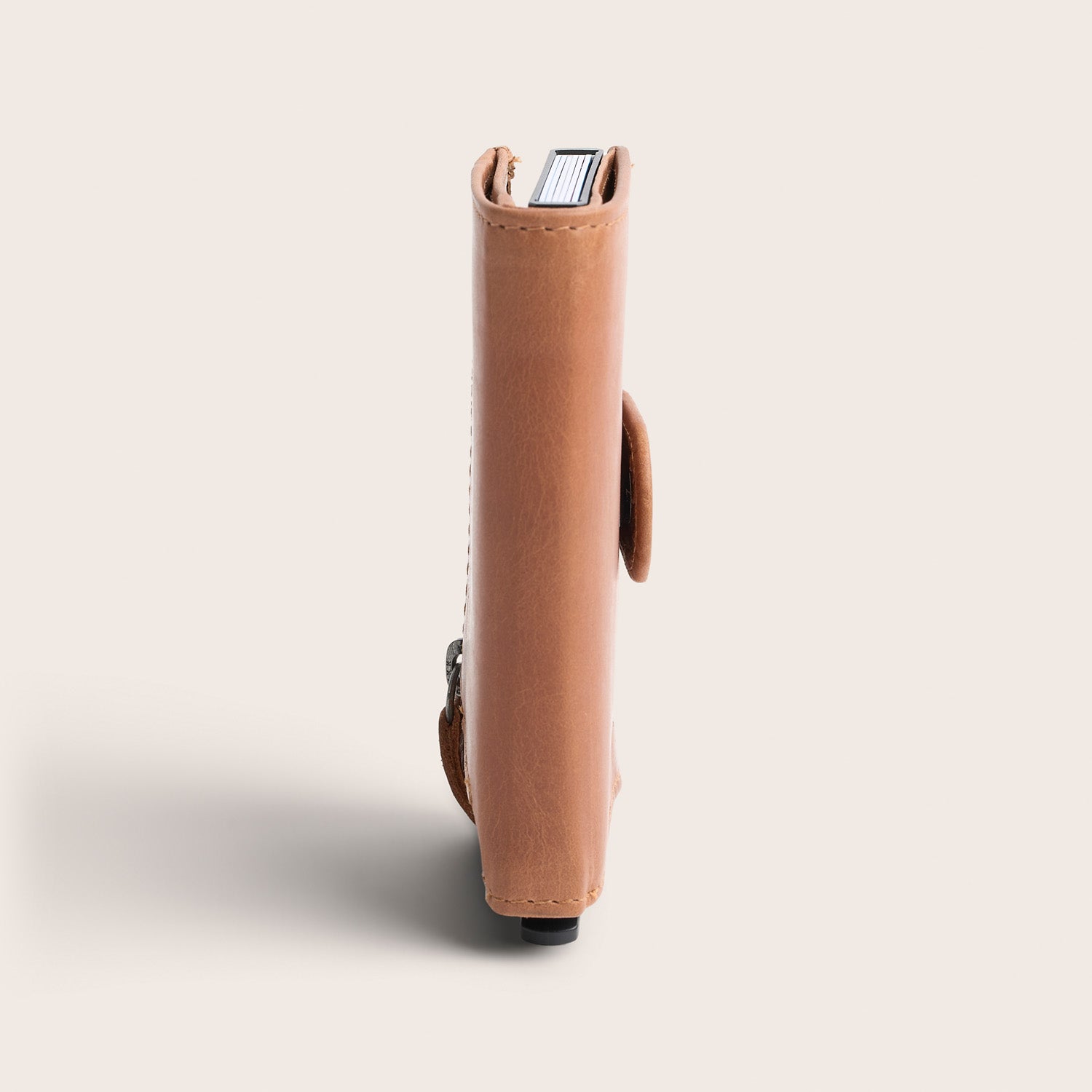 Leder Kartenetui Cognac Loughton, Seitenansicht