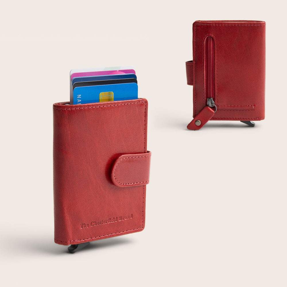 The Chesterfield Brand Leather Card Holder Red Prague, front and back view with cards pushed out