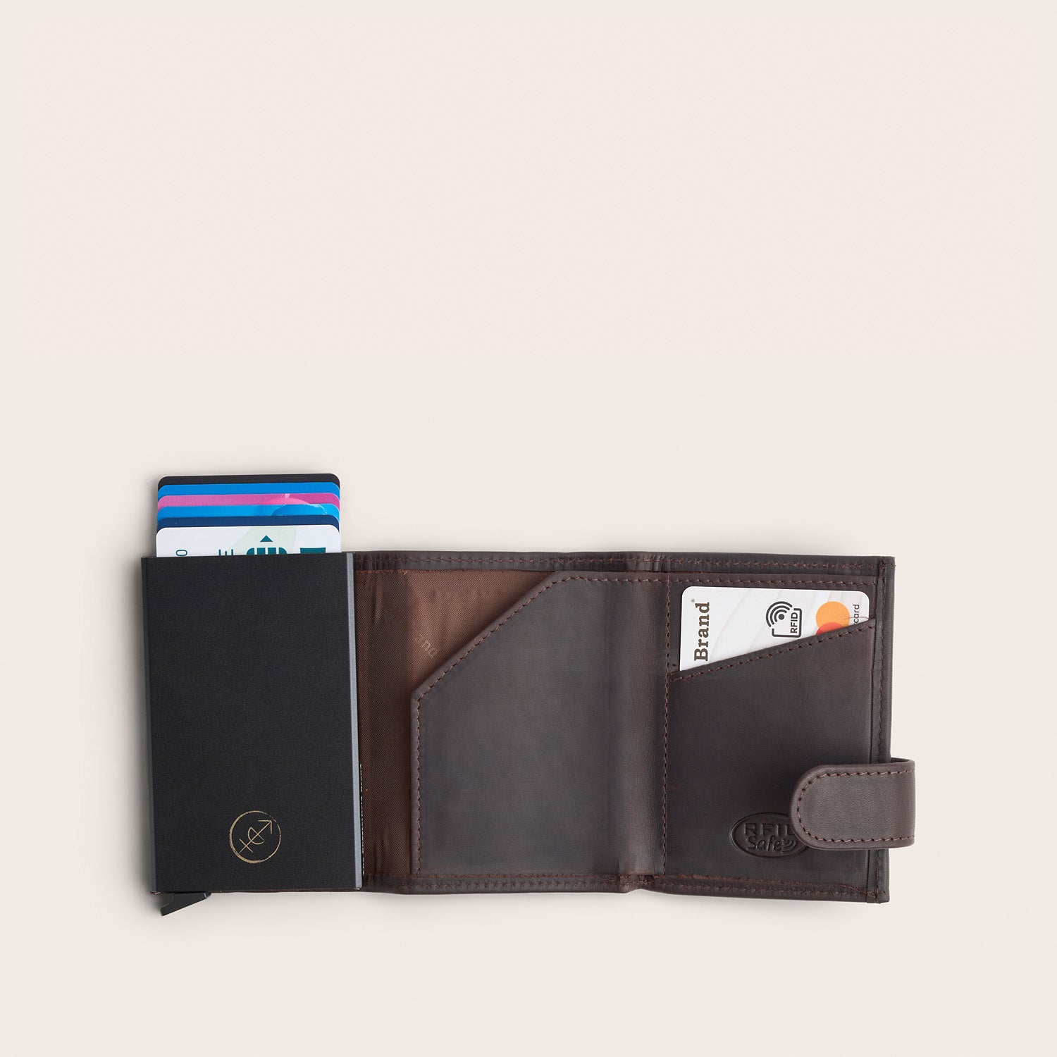 Porte-cartes en Cuir Marron Frankfurt, vue intérieure, ouvert, avec cartes