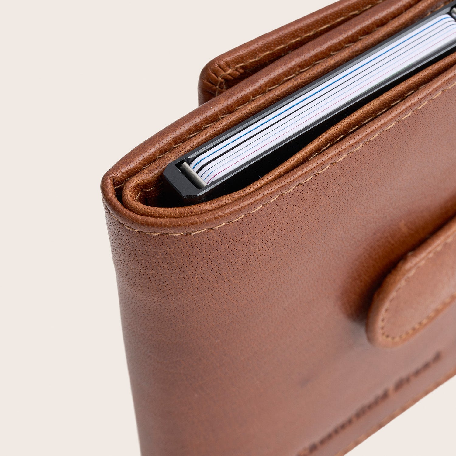 Leather Card Holder Cognac Hannover, close-up of the top with the card case inside
