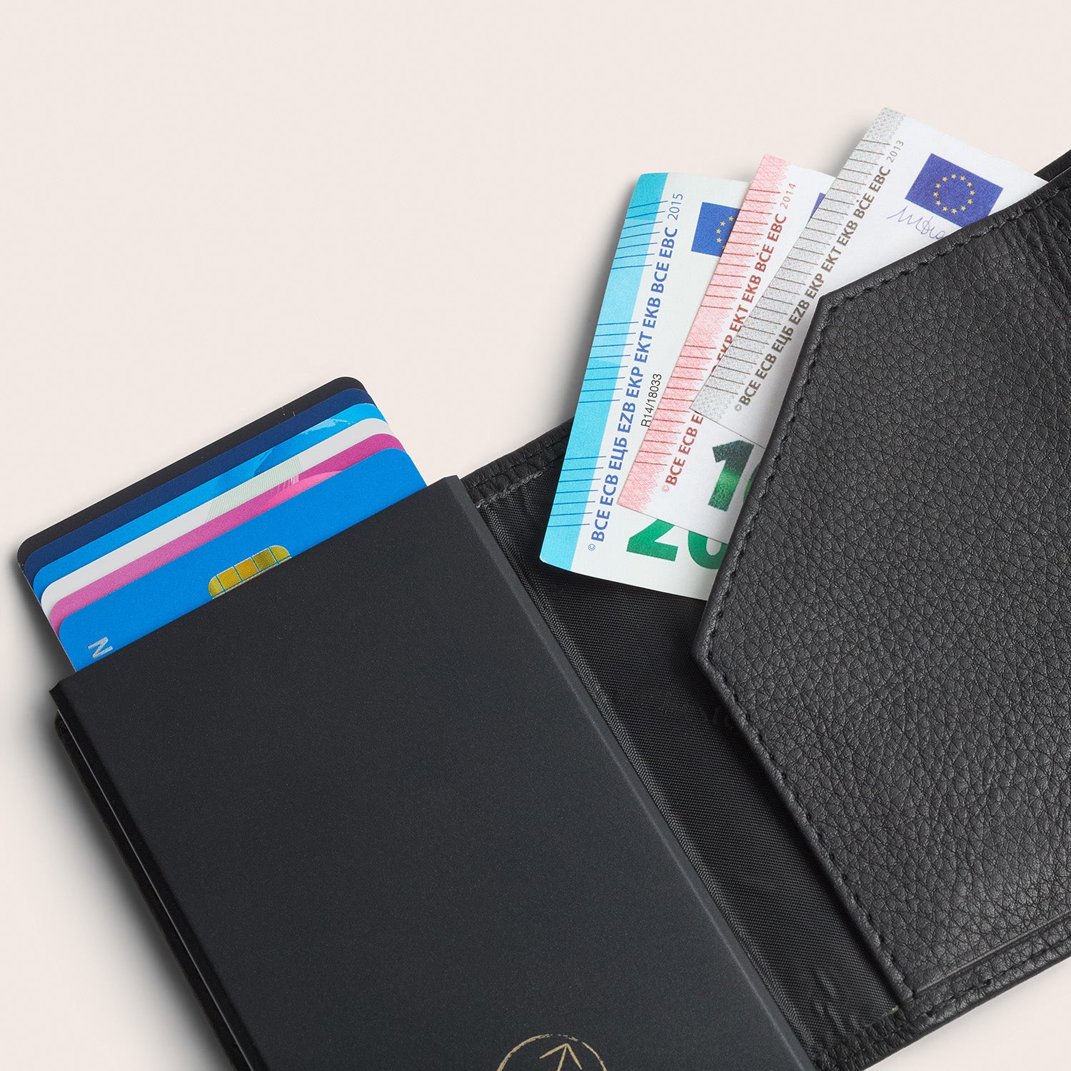 Leather Card Holder Black Junia