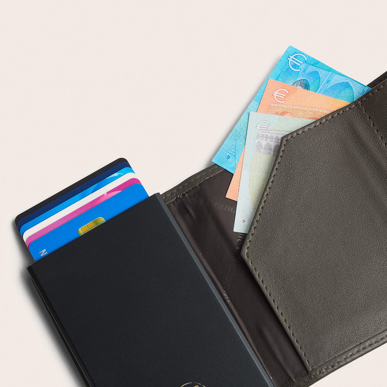 Leather Card Holder Clay Grey Junia