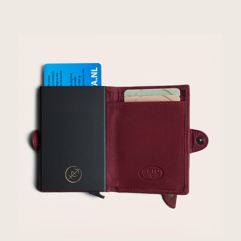 Leather Card Holder Berry Taliah
