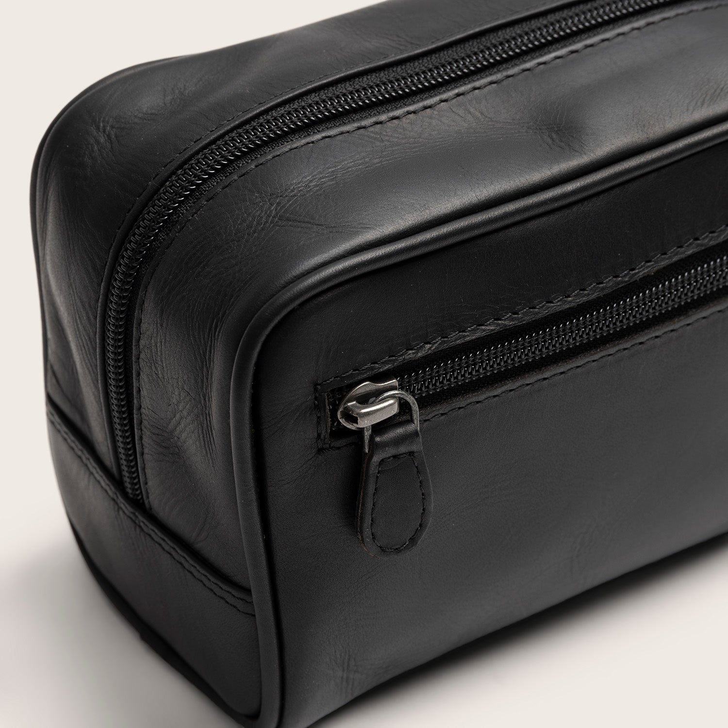 Leder Kulturtasche Schwarz Tavira