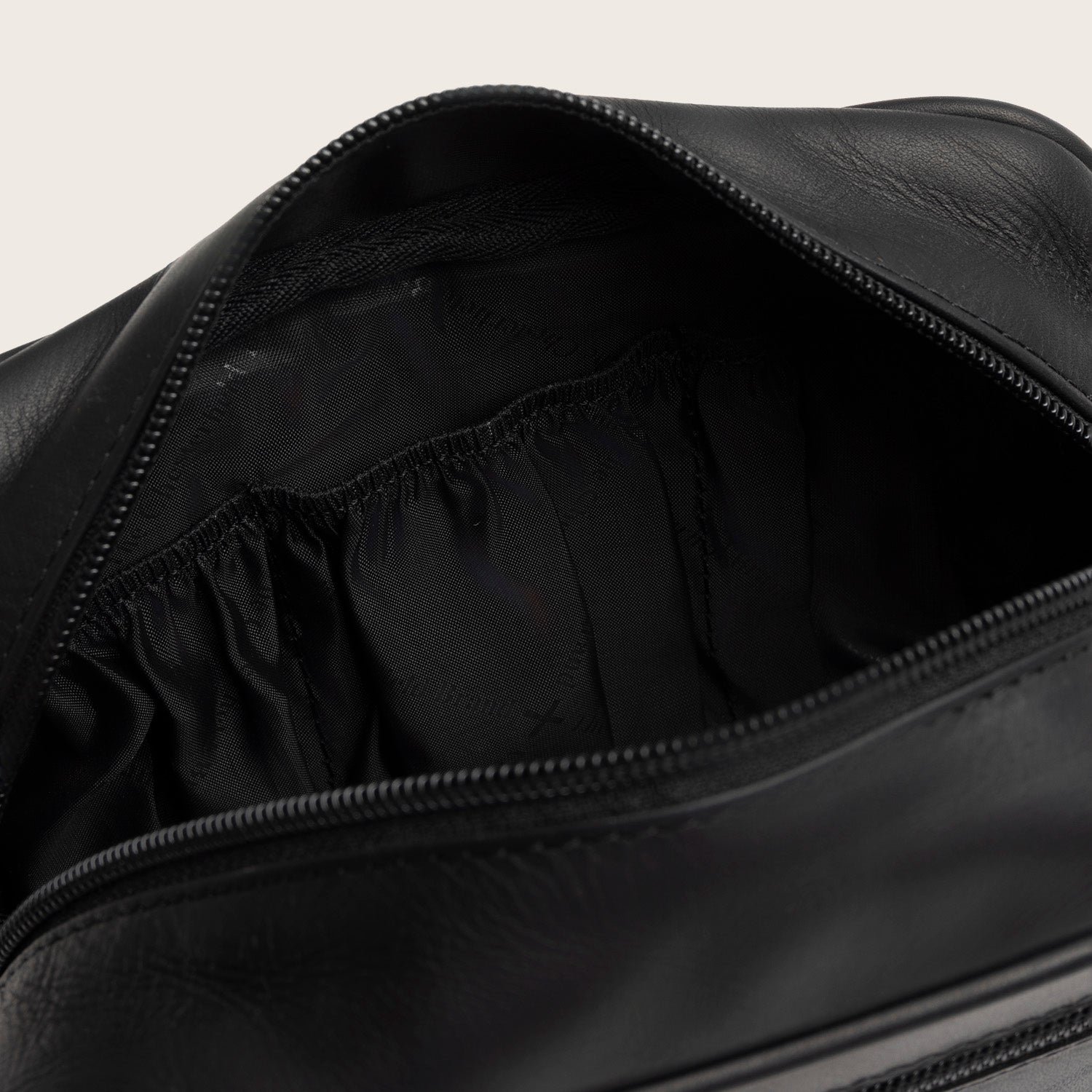 Leder Kulturtasche Schwarz Tavira