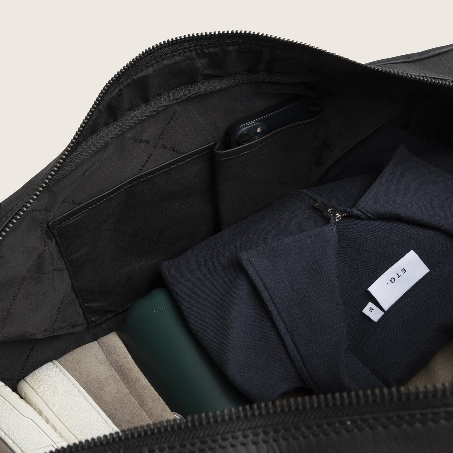 Sac Week-end en Cuir Noir Melbourne, vue intérieure avec poches plaquées