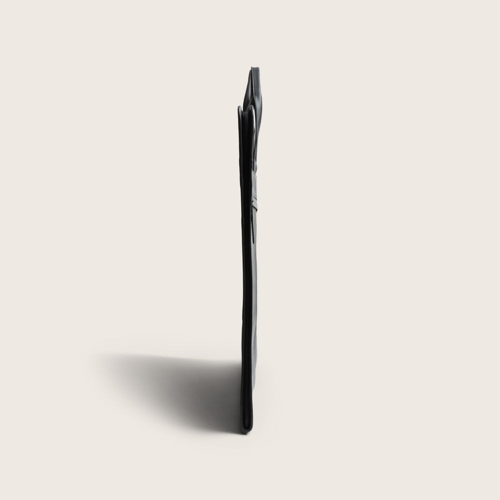 Porte-habits en Cuir Noir Carson