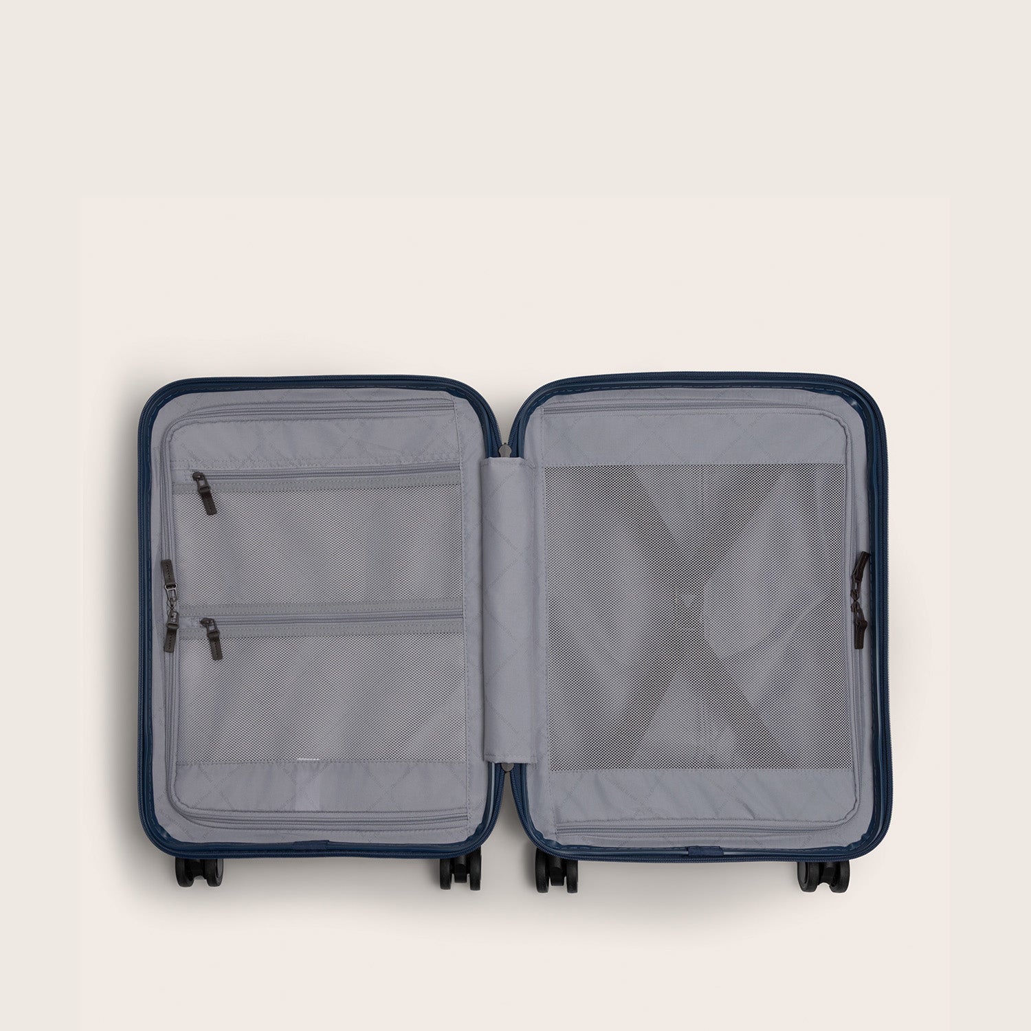 Hand Luggage Suitcase Nordic Navy Zuna, inside view, opened