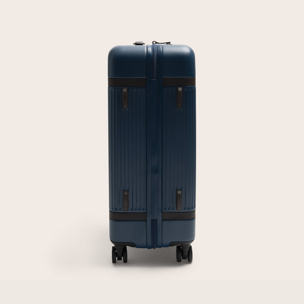 Medium Reisekoffer Nordic Navy Zuna, Seitenansicht