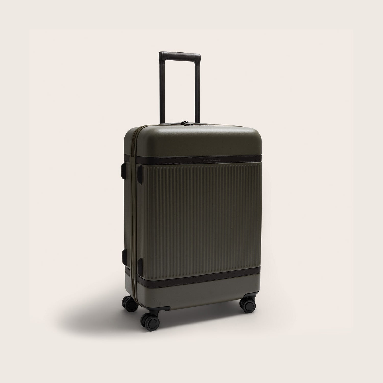 Medium Reisekoffer Shadow Olive Zuna