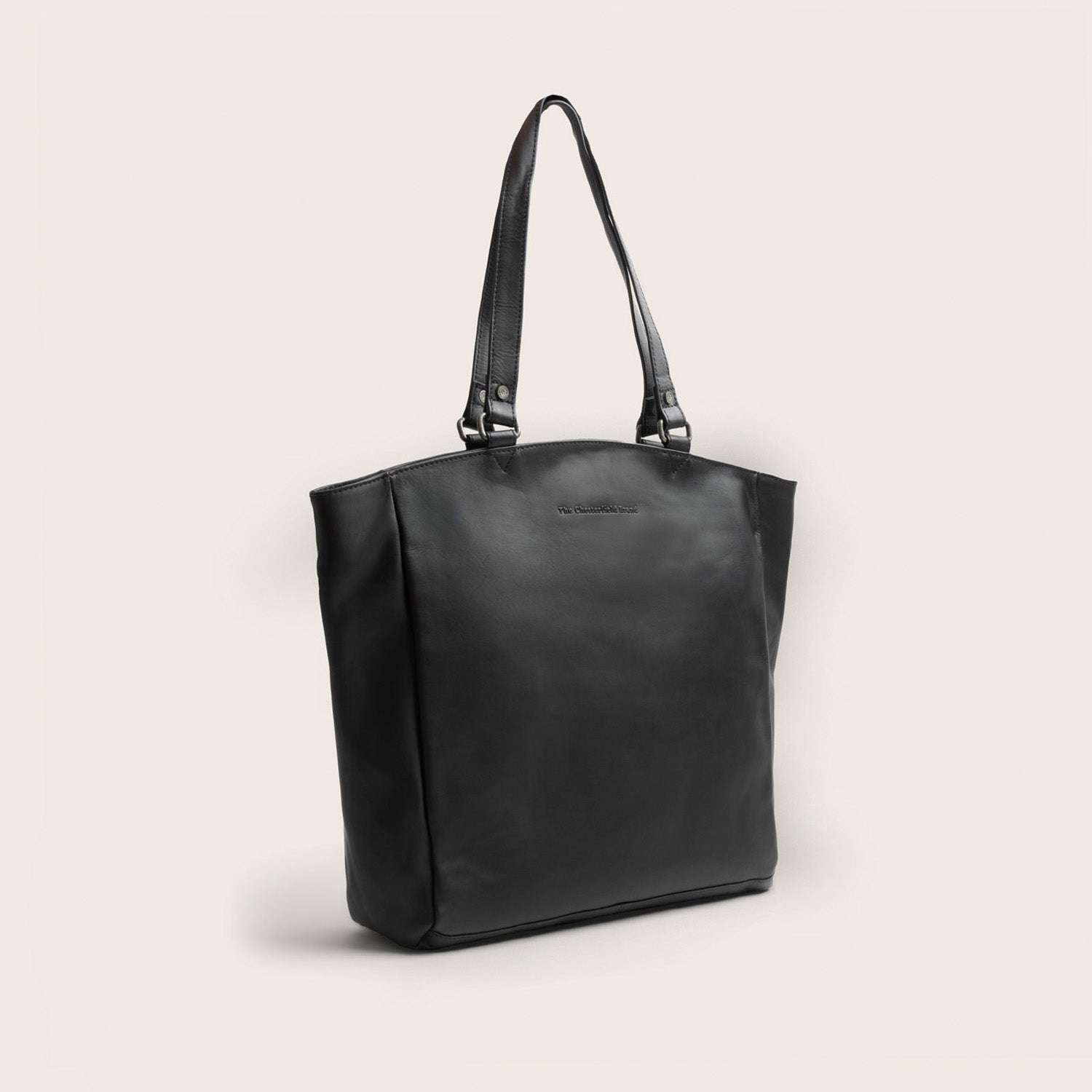 The Chesterfield Brand Leather Tote Bag Black Berlin, front view at an angle