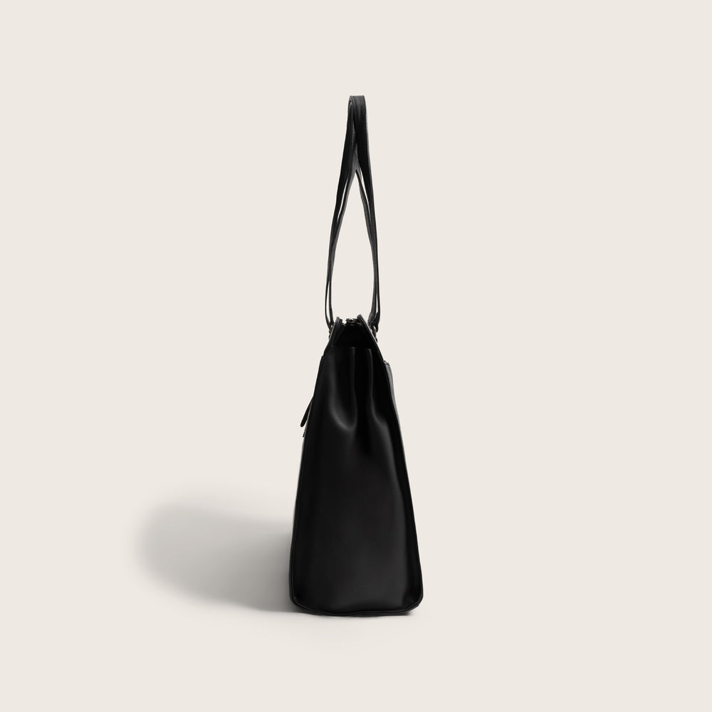 Leather Shoulder Bag Black Fidenza