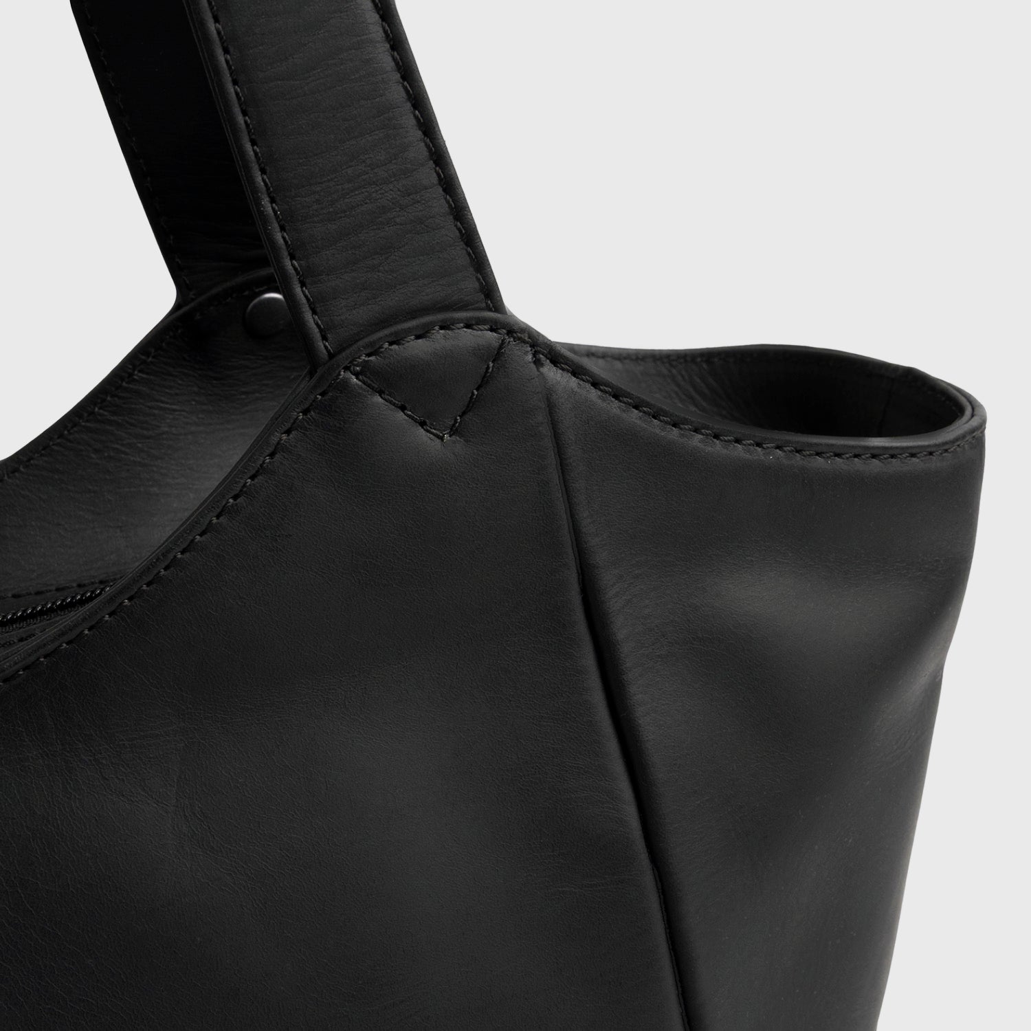 Sac Cabas en Cuir Noir Mireya