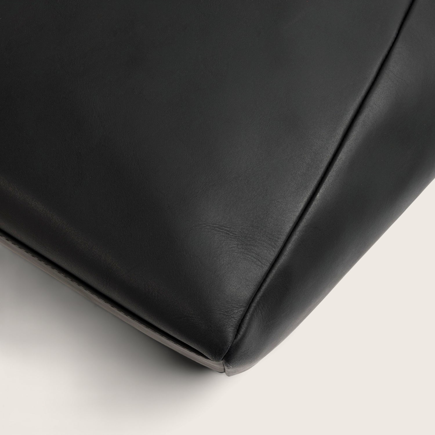 Sac Cabas en Cuir Noir Mireya