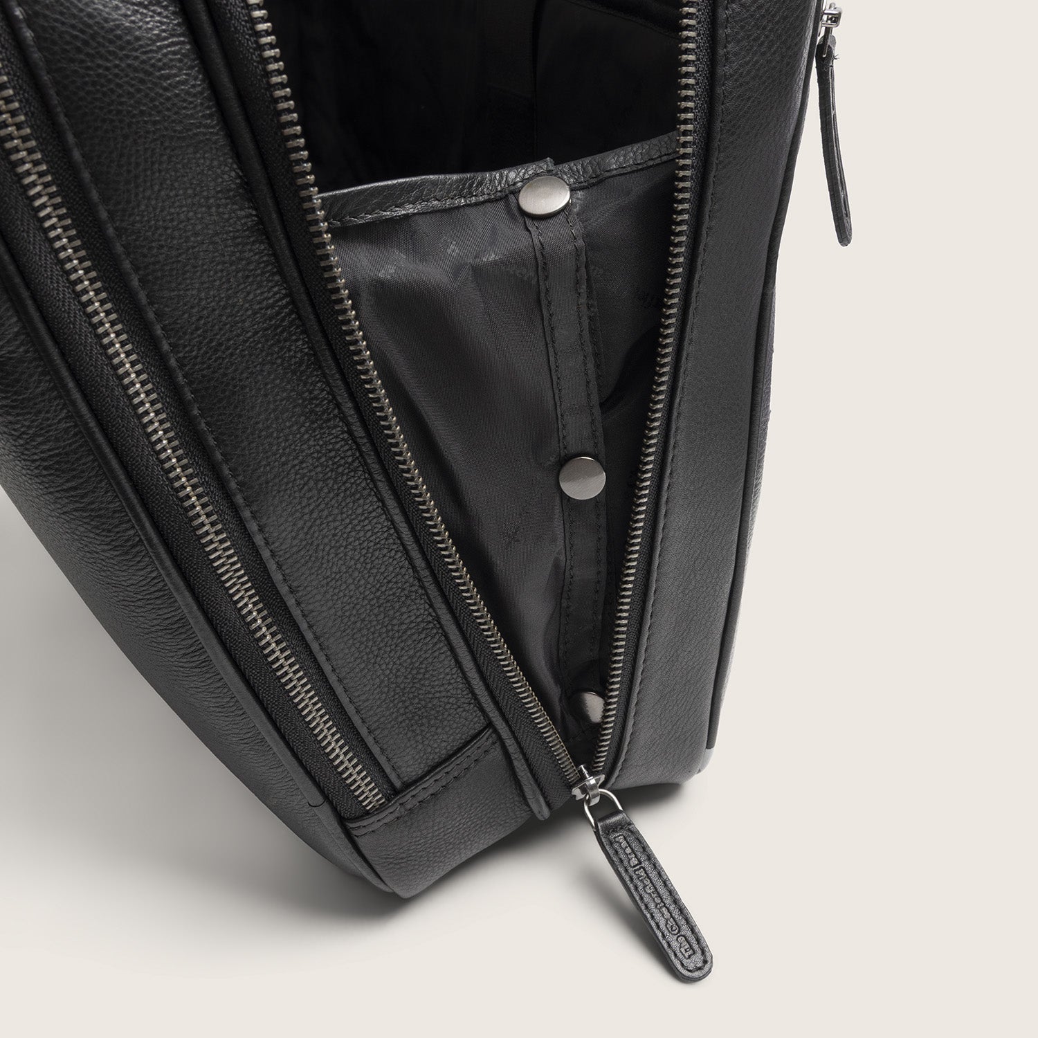 Sacoche Ordinateur en Cuir Noir Venturo