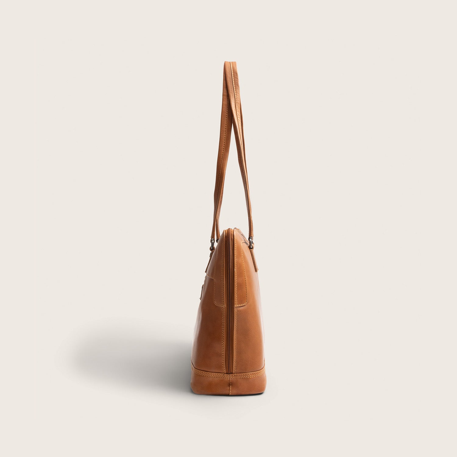 Sac Porté Épaule Ordinateur en Cuir Cognac Isara