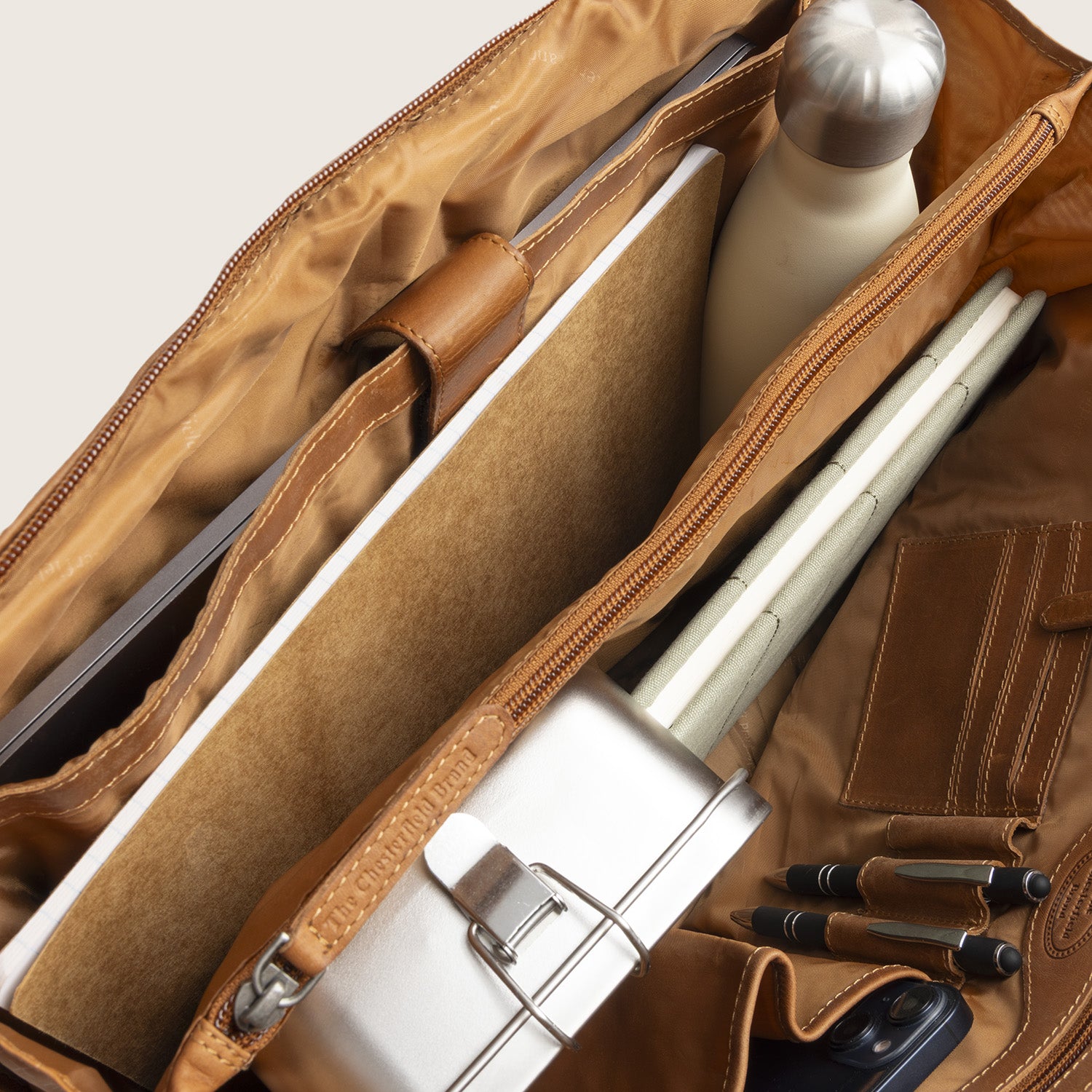 Sac Porté Épaule Ordinateur en Cuir Cognac Isara
