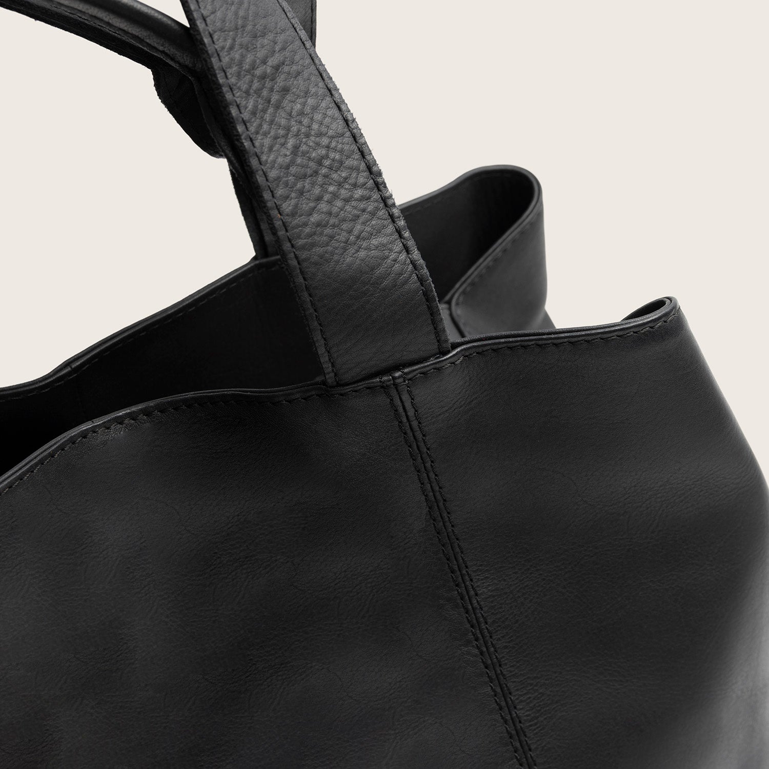 Leather Shoulder Bag Black Gail