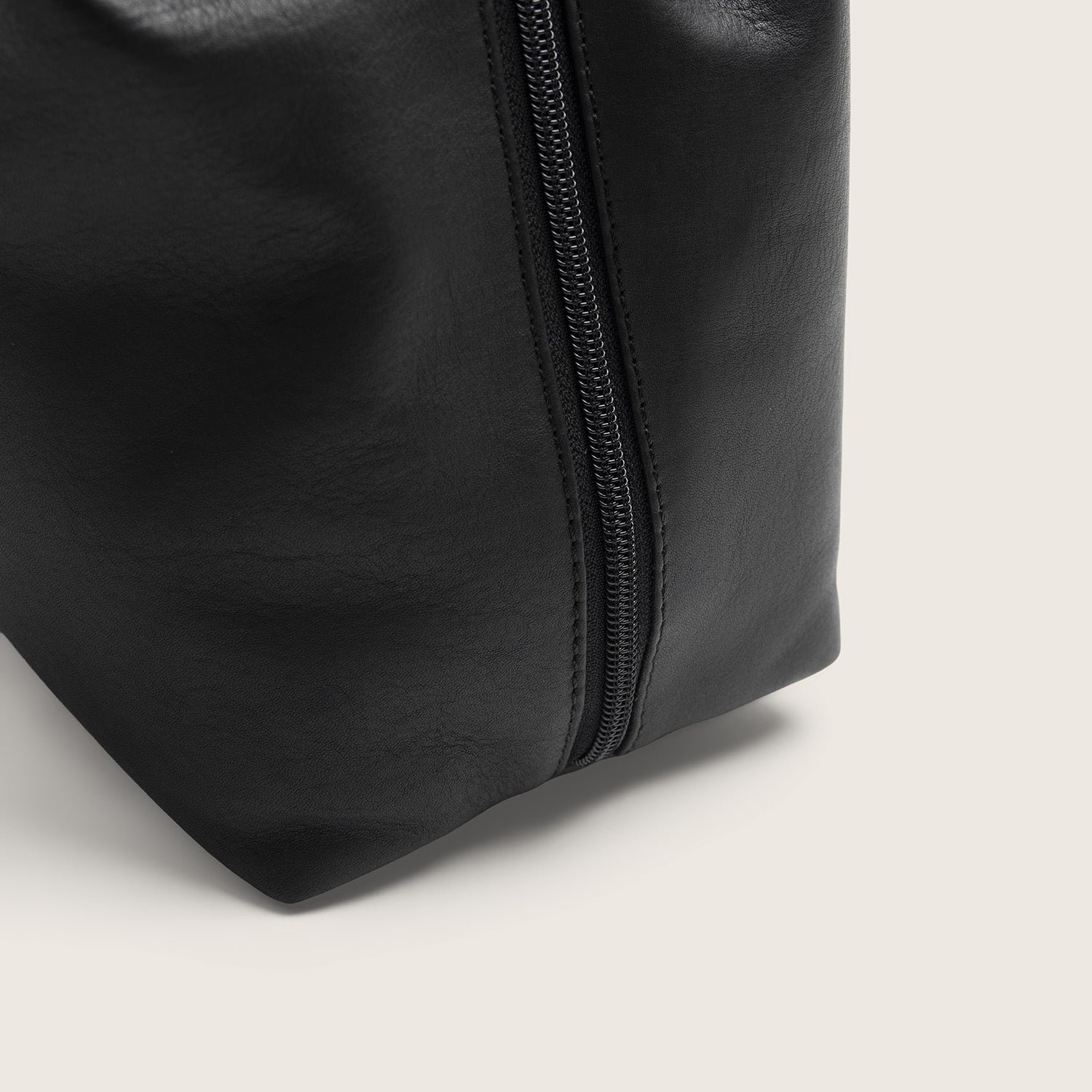 Leather Shoulder Bag Black Gail