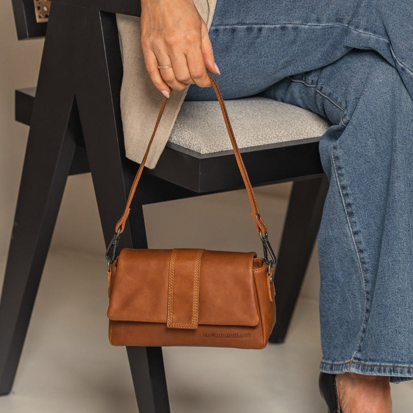 Leather Shoulder Bag Cognac Clifden