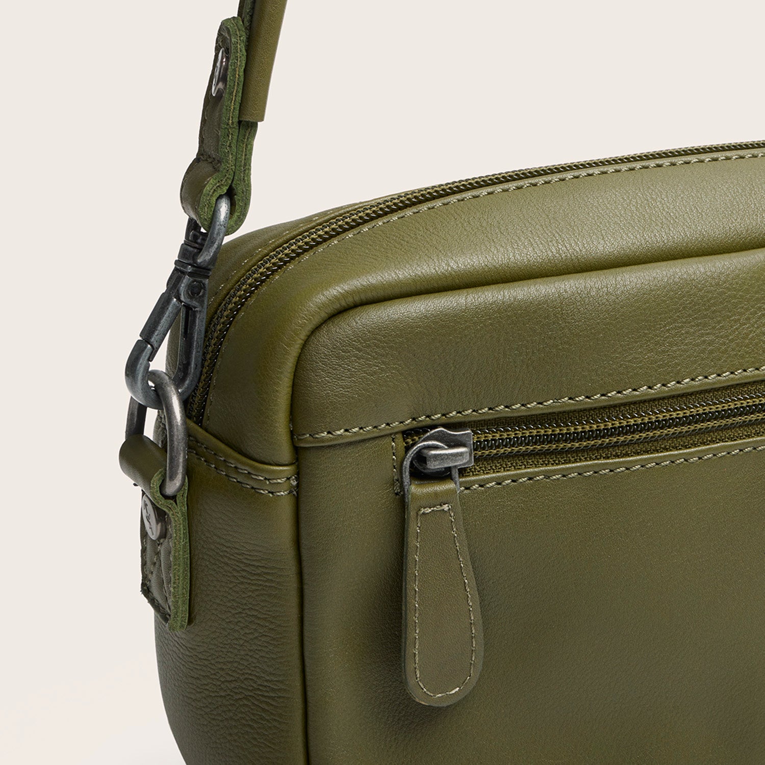 Sac Porté Épaule en Cuir Vert Olive Liora