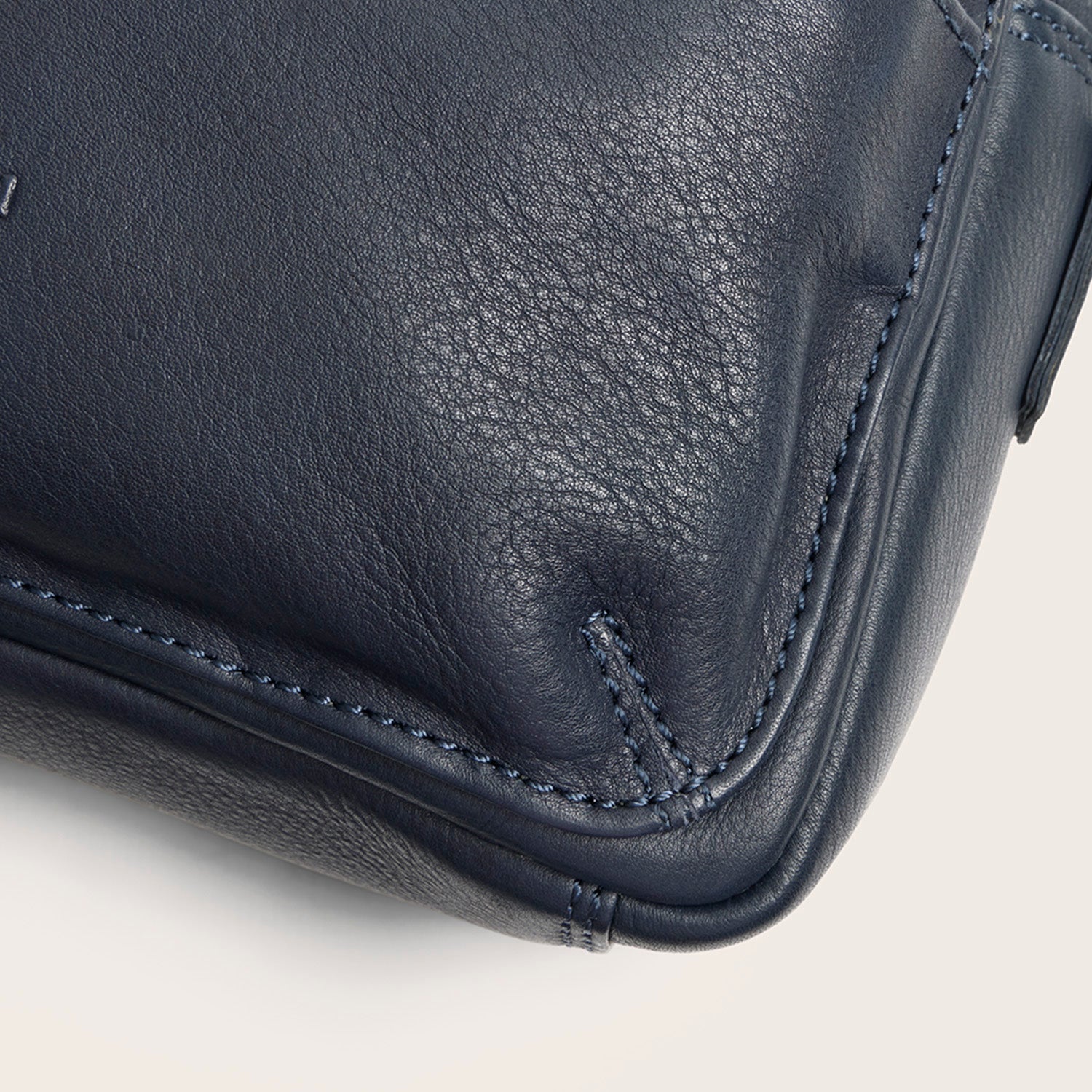 Sac Porté Épaule en Cuir Bleu Marine Liora