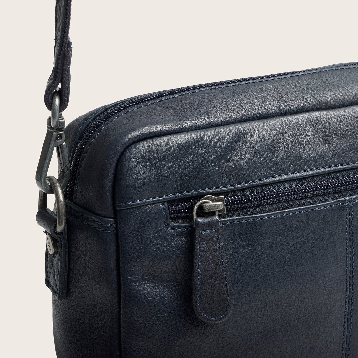 Sac Porté Épaule en Cuir Bleu Marine Liora