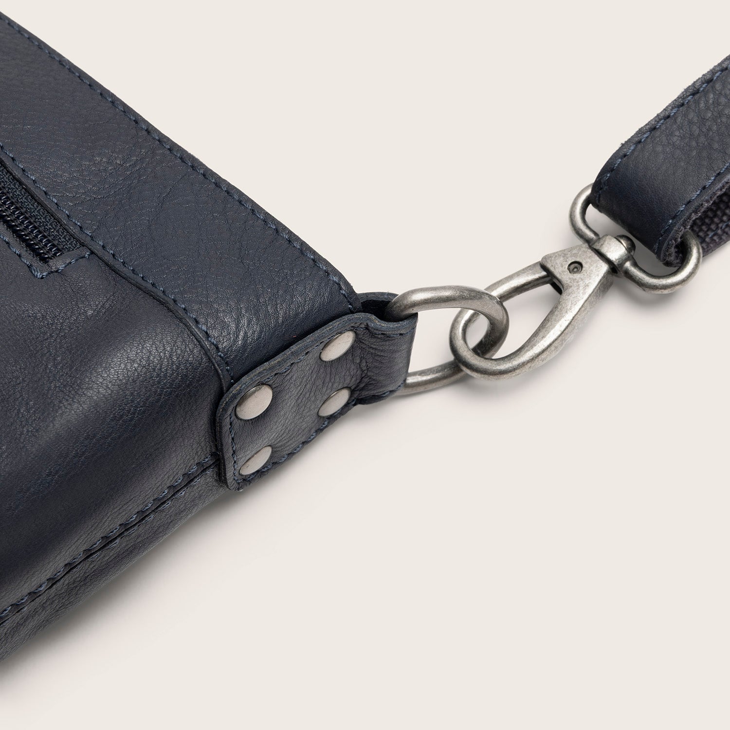 Sac Porté Épaule en Cuir Bleu Marine Zarita