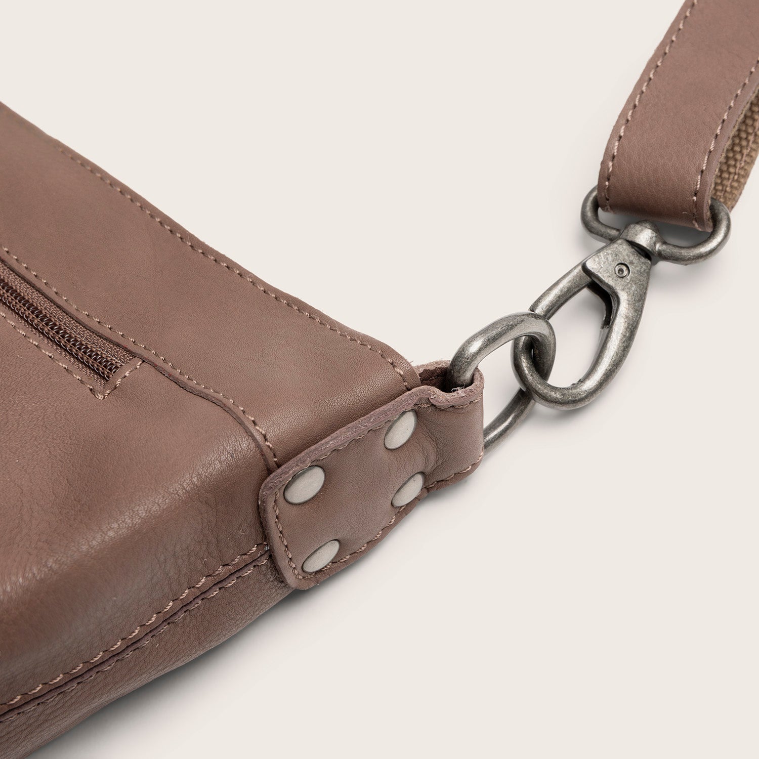 Leder Schultertasche Dunkles Taupe Zarita