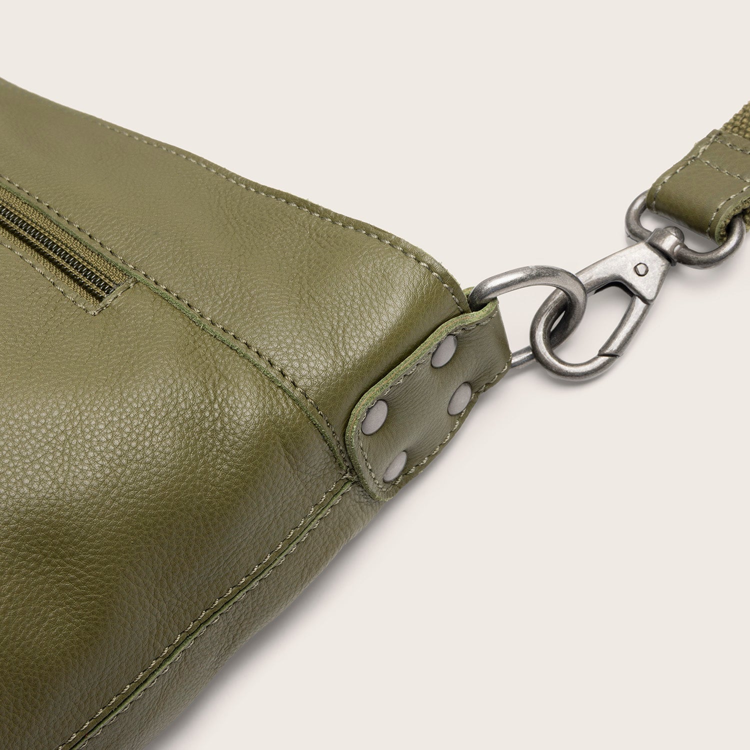 Sac Porté Épaule en Cuir Vert Olive Astero