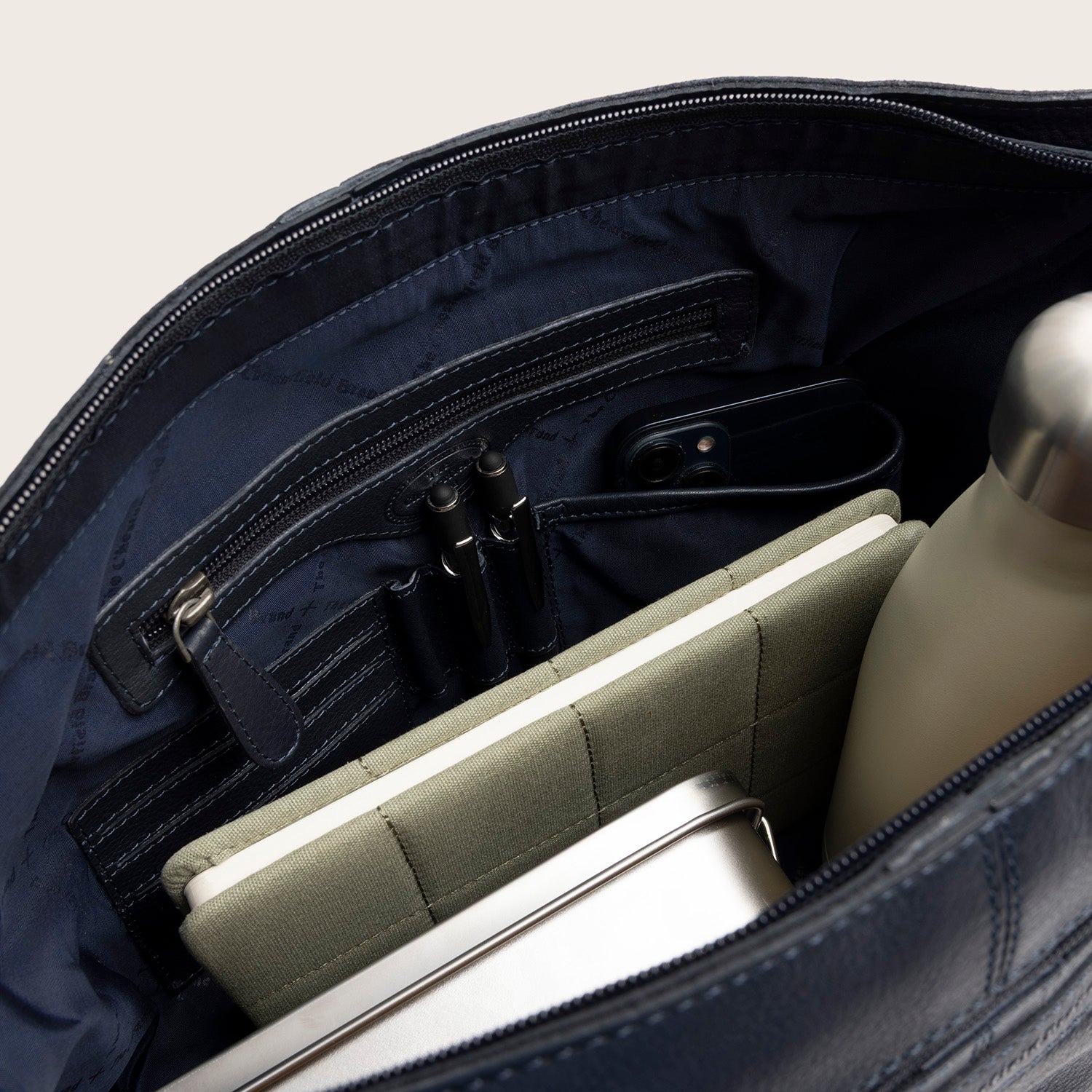 Sac Porté Épaule en Cuir Bleu Marine Astero