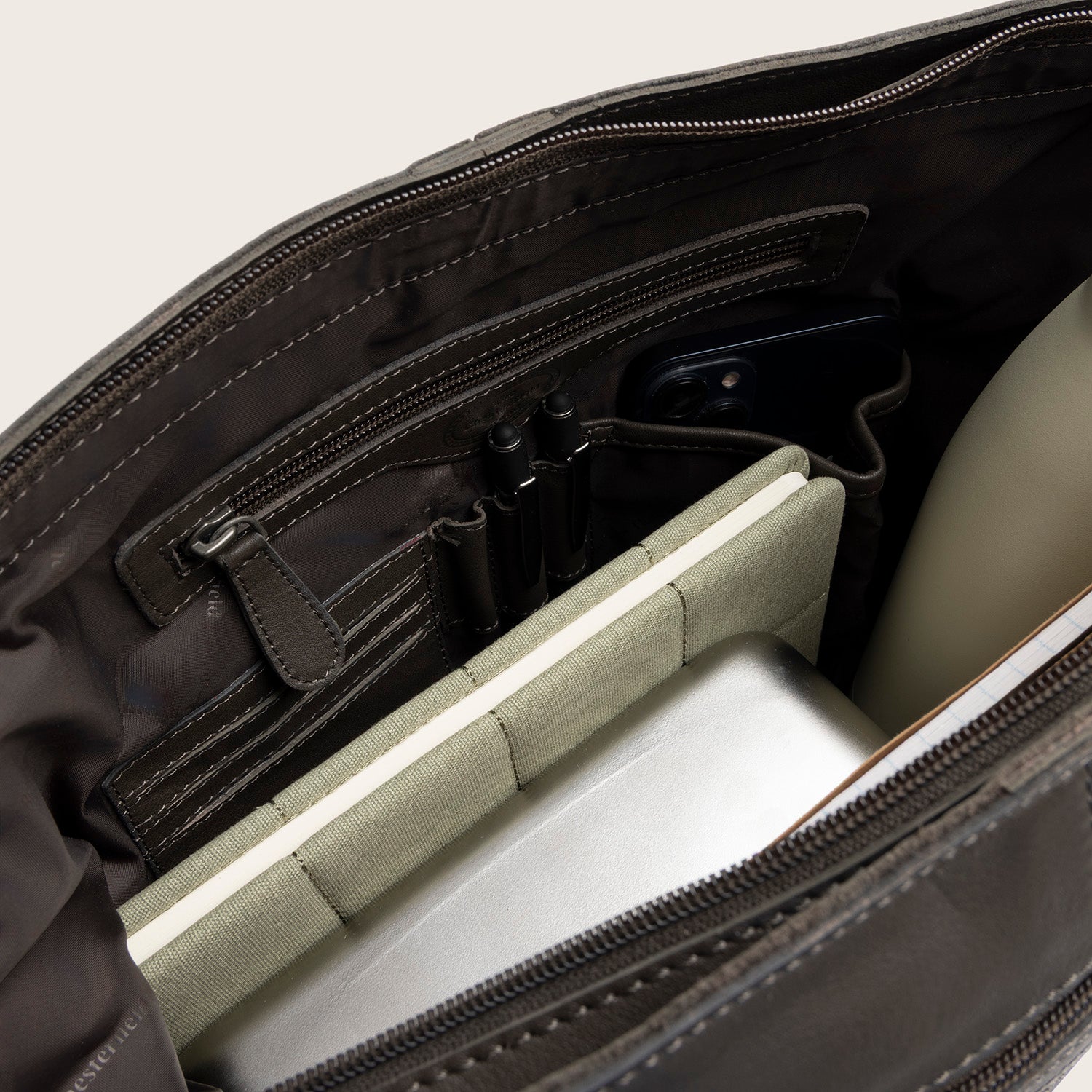 Leder Schultertasche Lehmgrau Astero
