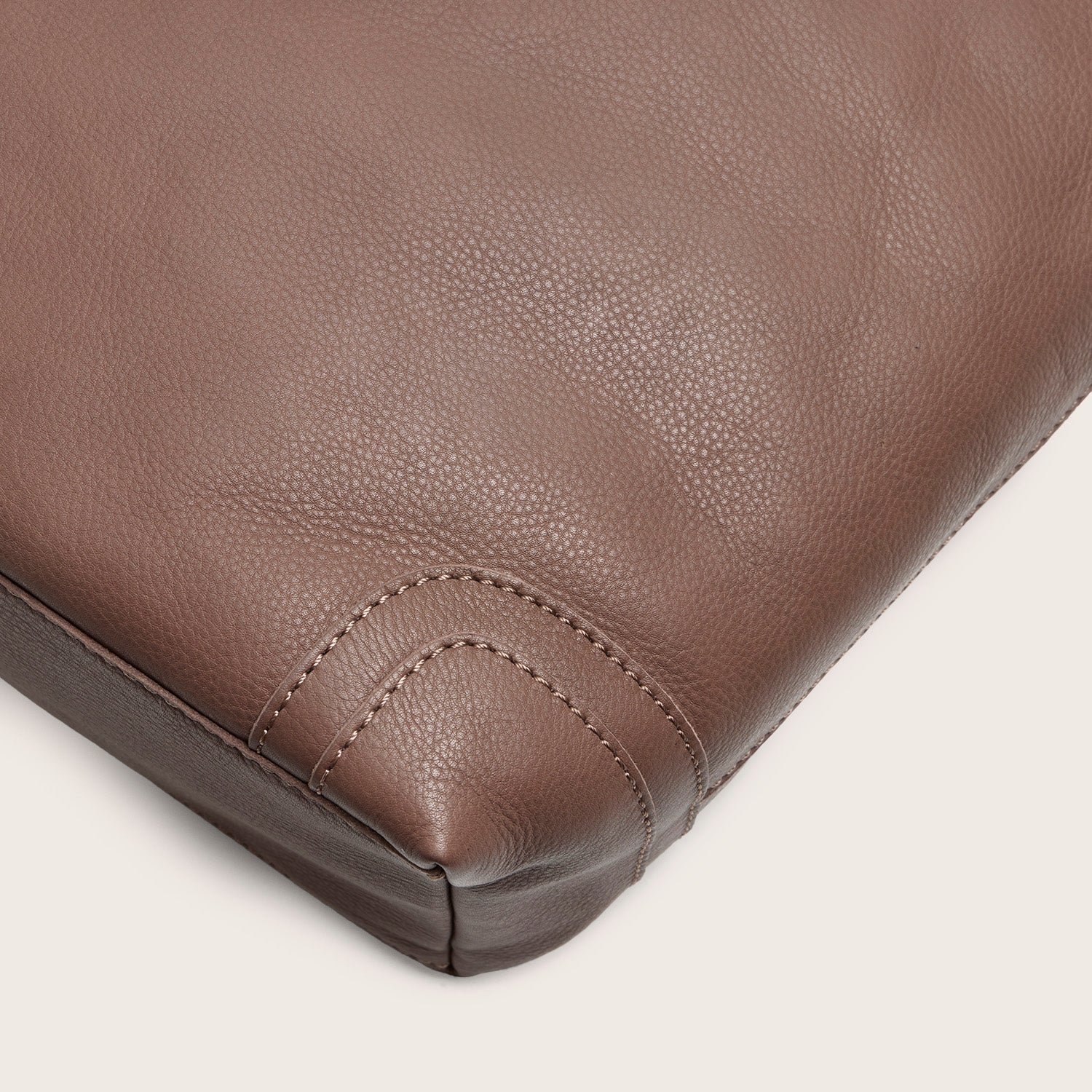Leder Schultertasche Dunkles Taupe Astero