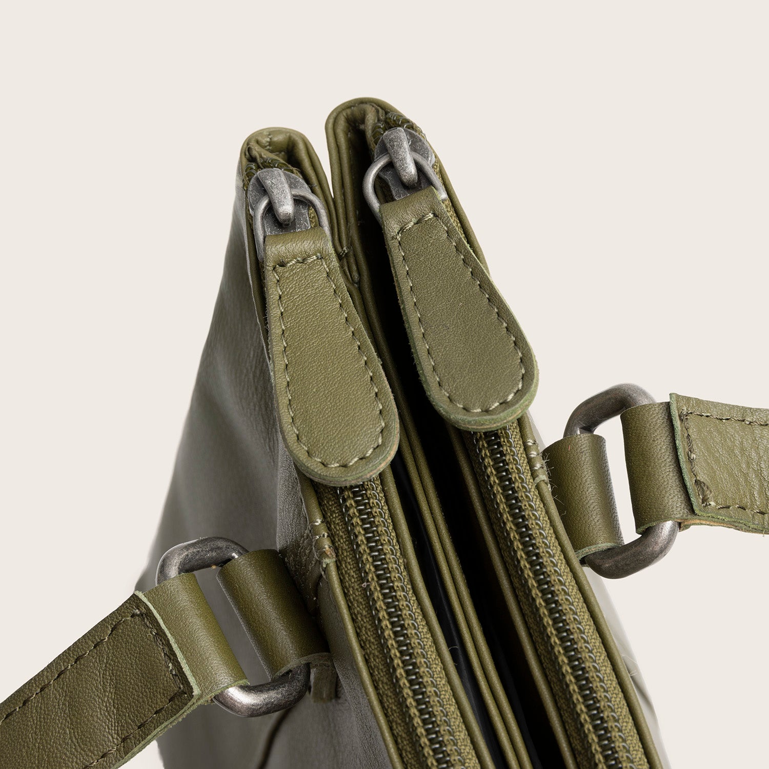 Sac Porté Épaule en Cuir Vert Olive Marvos