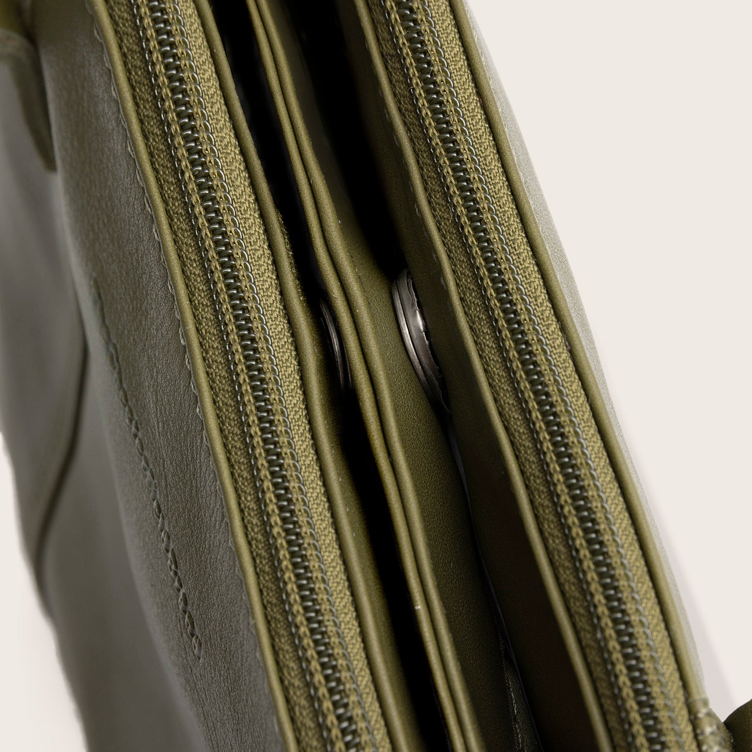 Sac Porté Épaule en Cuir Vert Olive Marvos