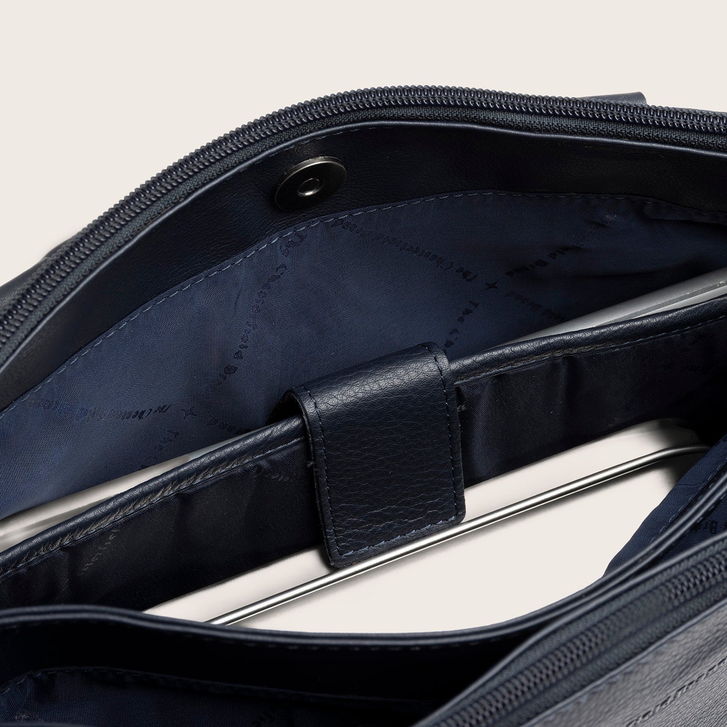Sac Porté Épaule en Cuir Bleu Marine Marvos