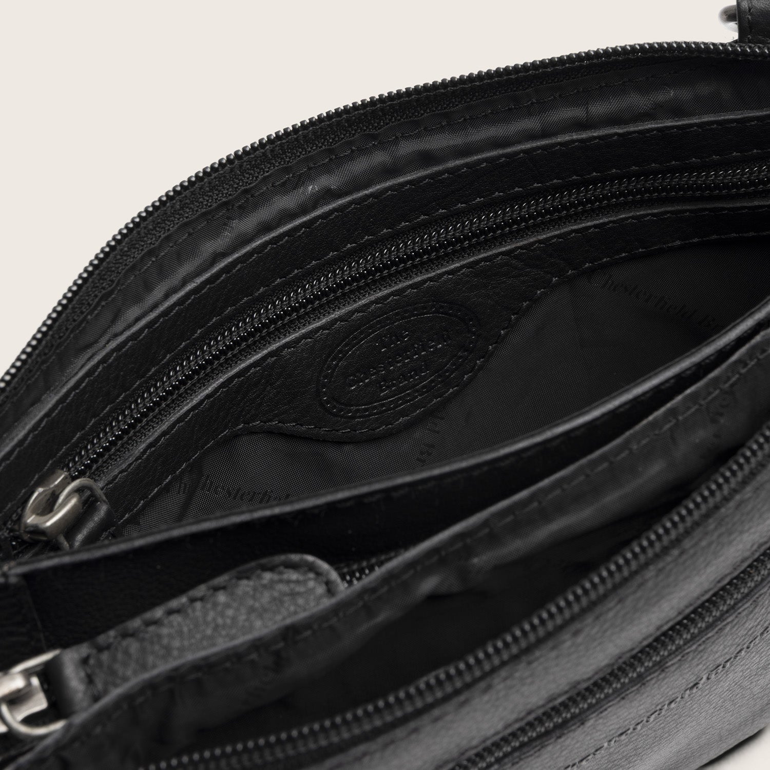 Sac Bandoulière en Cuir Noir Brisa