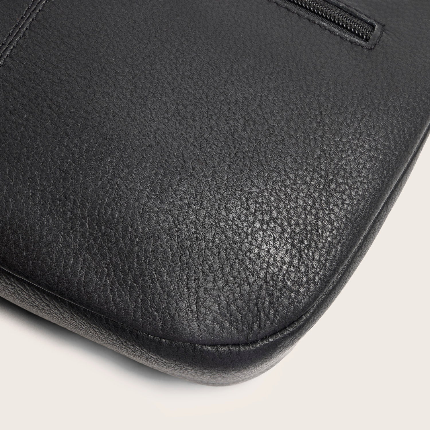 Sac Porté Épaule en Cuir Noir Maris