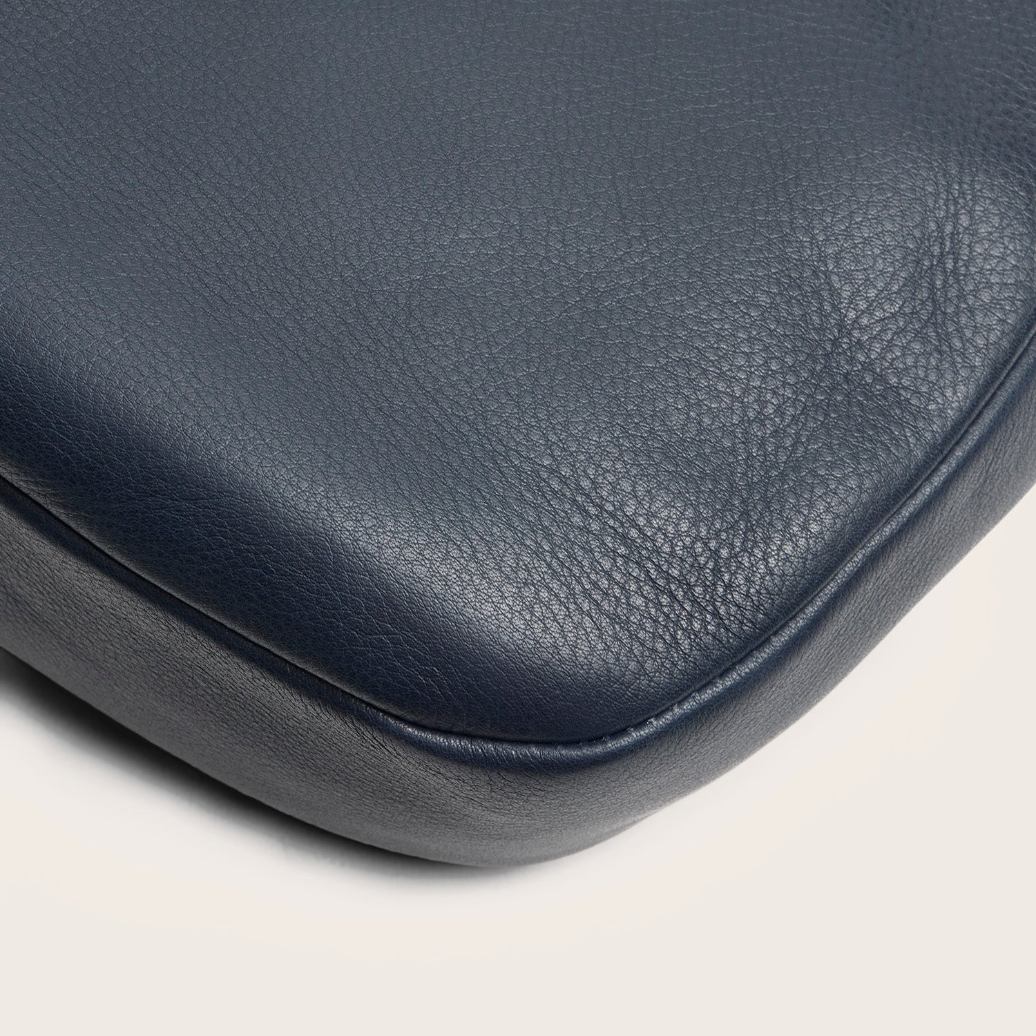 Sac Porté Épaule en Cuir Bleu Marine Maris
