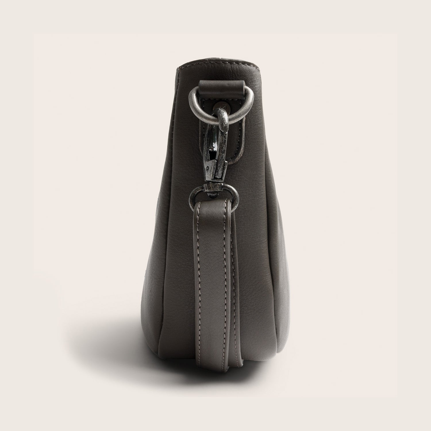 Sac Porté Épaule en Cuir Gris Argile Maris