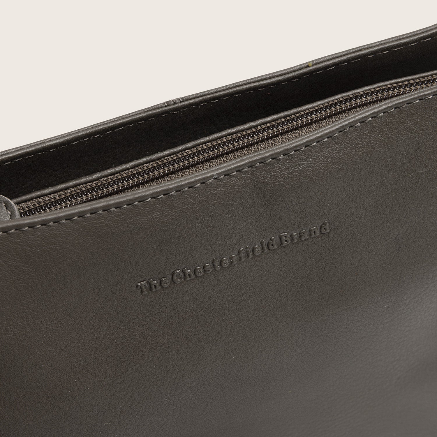 Sac Porté Épaule en Cuir Gris Argile Maris