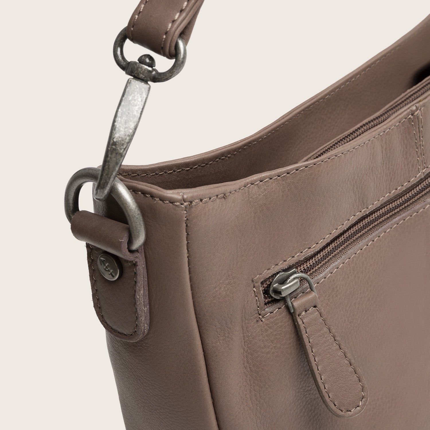 Sac Porté Épaule en Cuir Taupe Foncé Maris